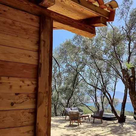 Ξενοδοχείο με διαμερίσματα Licciola Propriano (Corsica)