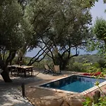 Apart Otel Licciola 4*